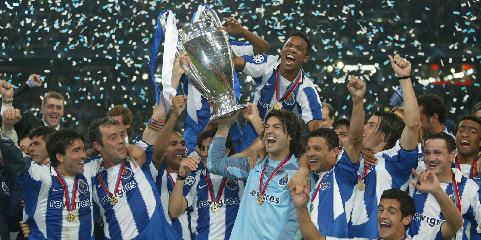 Brilho Universal – UEFA Champions League 2004 – Os Jogos dos Títulos