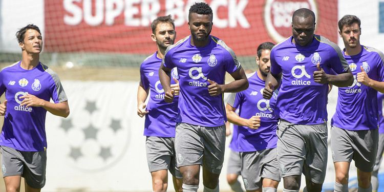 FC Porto - Notícias - Arrancou a preparação para a estreia na Liga
