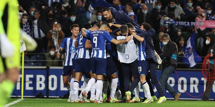 Decisões da Champions jogam-se no Dragão. FC Porto já prepara