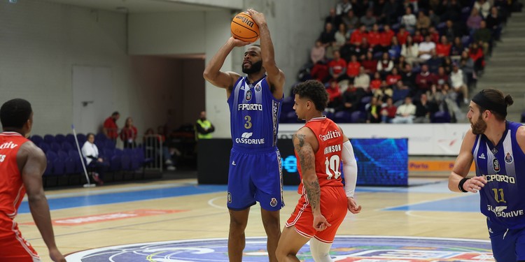 Basquetebol: Sporting vence FC Porto no Dragão