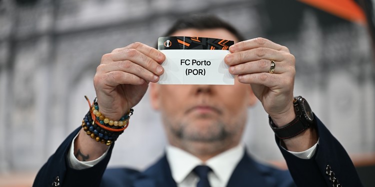 www.fcporto.pt